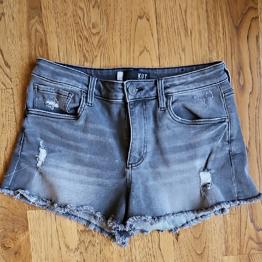Kut from the Kloth Women's Frayed Hem Jean Shorts - Gray